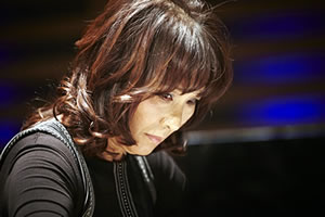 Reiko Fujisawa head and shoulders image